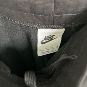 NIKE Girls sweatpants. Size XS. Lightly used